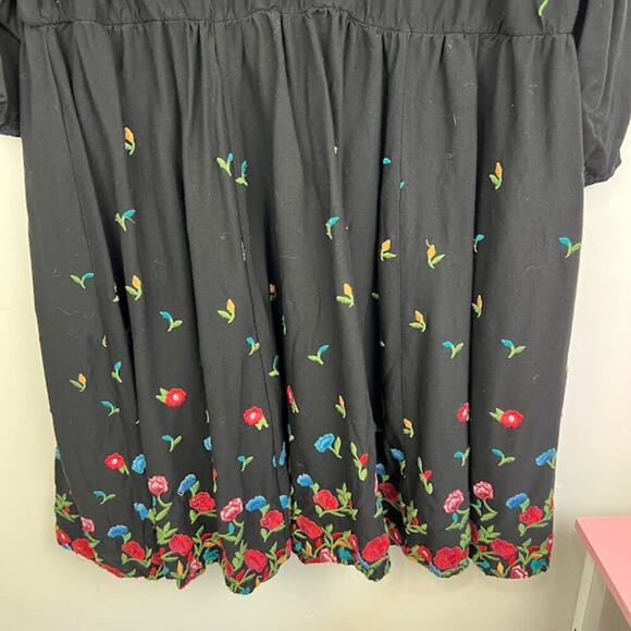 Torrid Black Embroidered Floral Challis Skater Dress womens plus size 2x - Picture 4 of 10